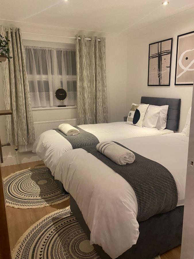 Acacia Villa Dunstable Εξωτερικό φωτογραφία